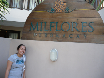 after check in, quick change picture picture sa front ng Milflores